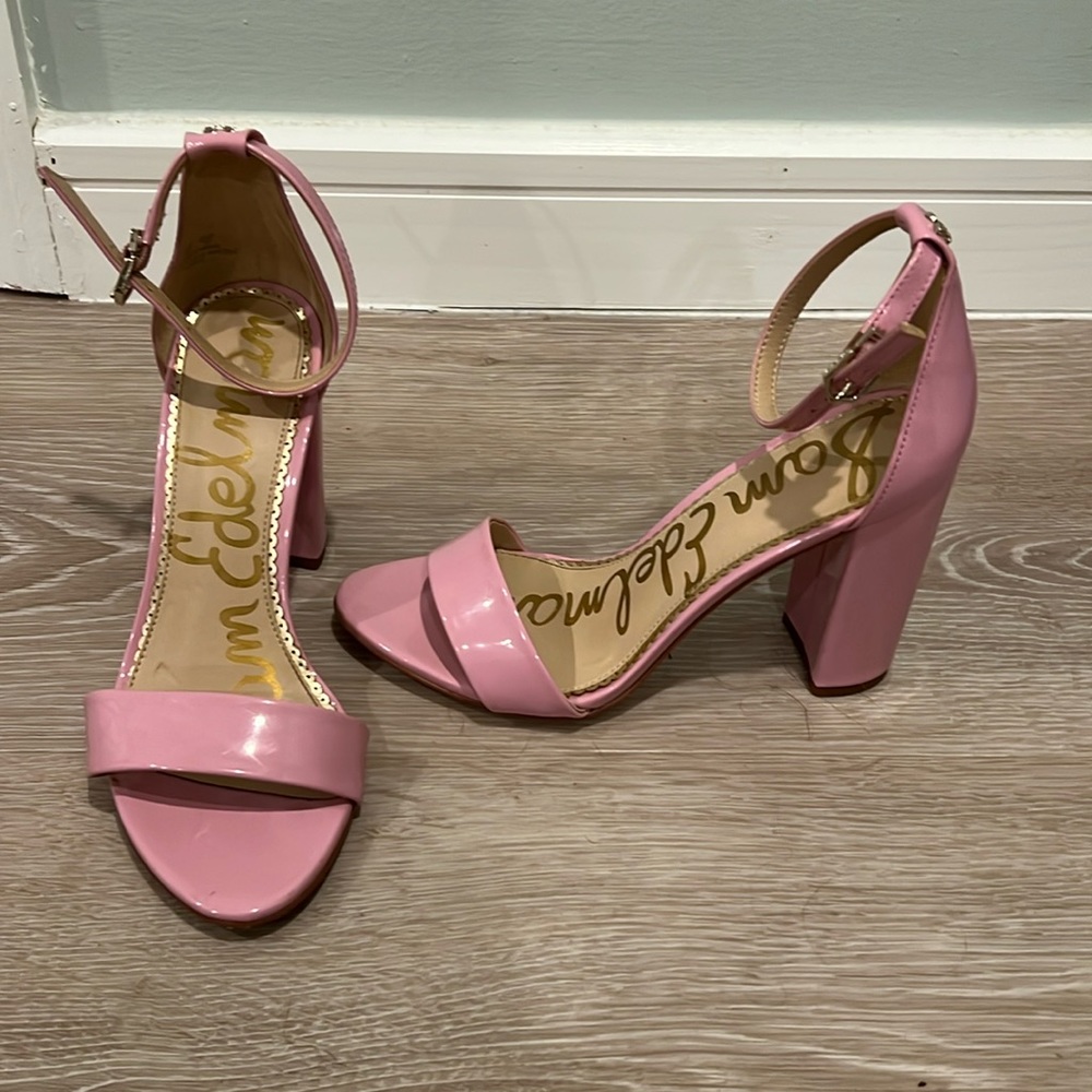 Size 7 bubblegum pink heels